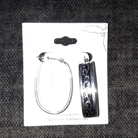 Silver Oval Hoop Earrings Black Filigree Design Designer Look New - Picture 1 of 4